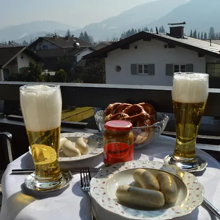 Apartman Yeti Lux - Panoramic Loft Garmisch-Partenkirchen