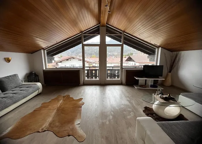 Yeti Lux - Panoramic Loft جارمش بارتنكيرشن